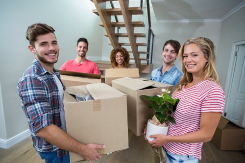 Residential moving van service for South Tottenham flats