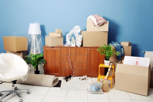 Commercial moving truck support in South Tottenham
