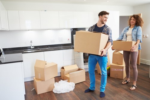 Packing and unpacking service for South Tottenham businesses